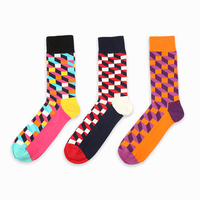Fashion Argyle Diamonds Pattern Cotton Comfortable Mid-calf Sock For Men