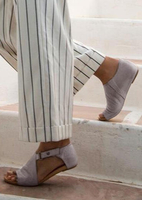 Solid Buckle Round Toe Flat Sandals - Light Purple
