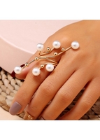 Gold Metal Detail Pearl Design Ring