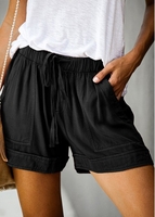Pocket Detail Solid Elastic Waist Shorts