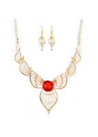 Butterfly Design Alloy Detail Gold Earrings and Necklace
