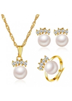 Pearl Design Rhinestone Detail Gold Necklace