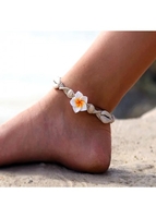 White Flower Design Conch Detail Anklet