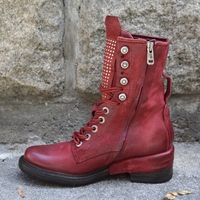 Noracora Boots Purple Brush Off Closed Toe Boots