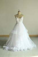 Bridelily Chic Strap Spaghetti Appliques Tulle Wedding Dress