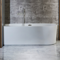 Baignoire semi-îlot d’angle cannelée – 170 cm x 80 cm – Choix de finition du trop-plein et option d’angle droit ou gauche - Florence