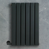 Radiateur design électrique horizontal – Anthracite – 63, 5 cm x 42 cm – Double rang – Avec thermostat externe – Câblé avec cache câble – Delta – ECOSO par Hudson Reed