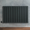 Radiateur design électrique horizontal – Anthracite – 63, 5 cm x 98 cm – Double rang – Avec thermostat intégré – Sur prise – Delta – ECOSO par Hudson Reed