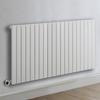 Radiateur design électrique horizontal – Blanc – 63, 5 x 118 cm – Avec thermostat wifi chromé – Sur prise – Sloane – ECOSO x Hudson Reed